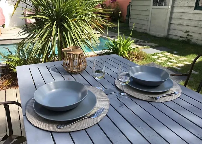 Le Nid Du Heron, Maison Avec Piscine Chauffee Privative Au Coeur De Prázdninový dům Nantes