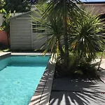 Prázdninový dům Le Nid Du Heron, Maison Avec Piscine Chauffee Privative Au Coeur De